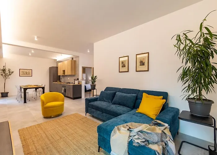 Borgo Felix - Authentic Living In Quadraro * Rom